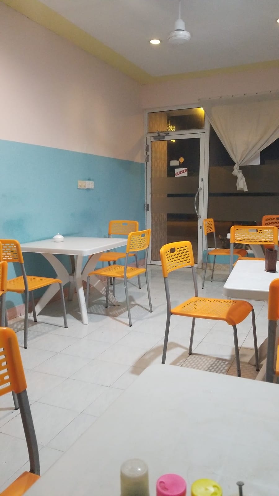 Maahere Café
