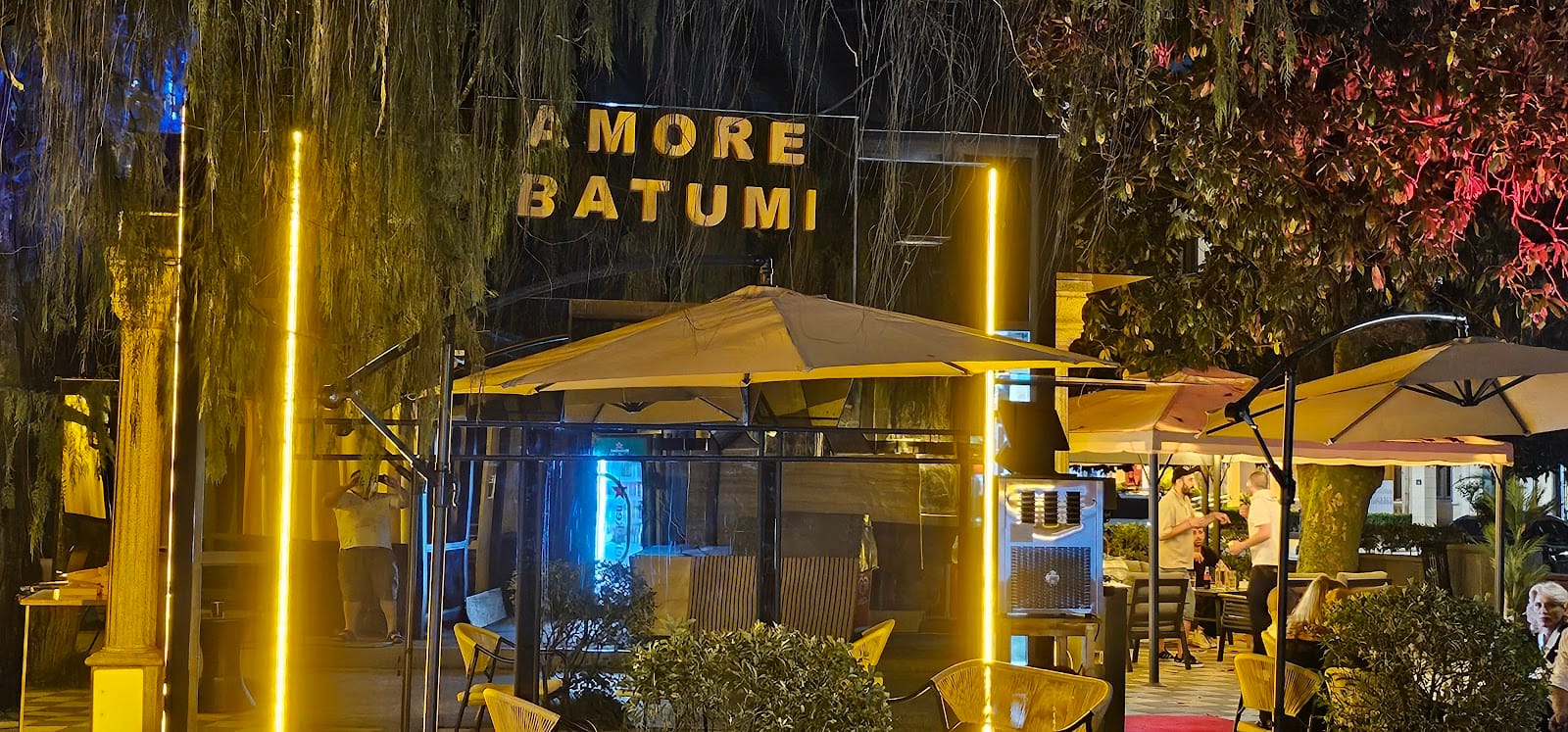 cafe amore batumi