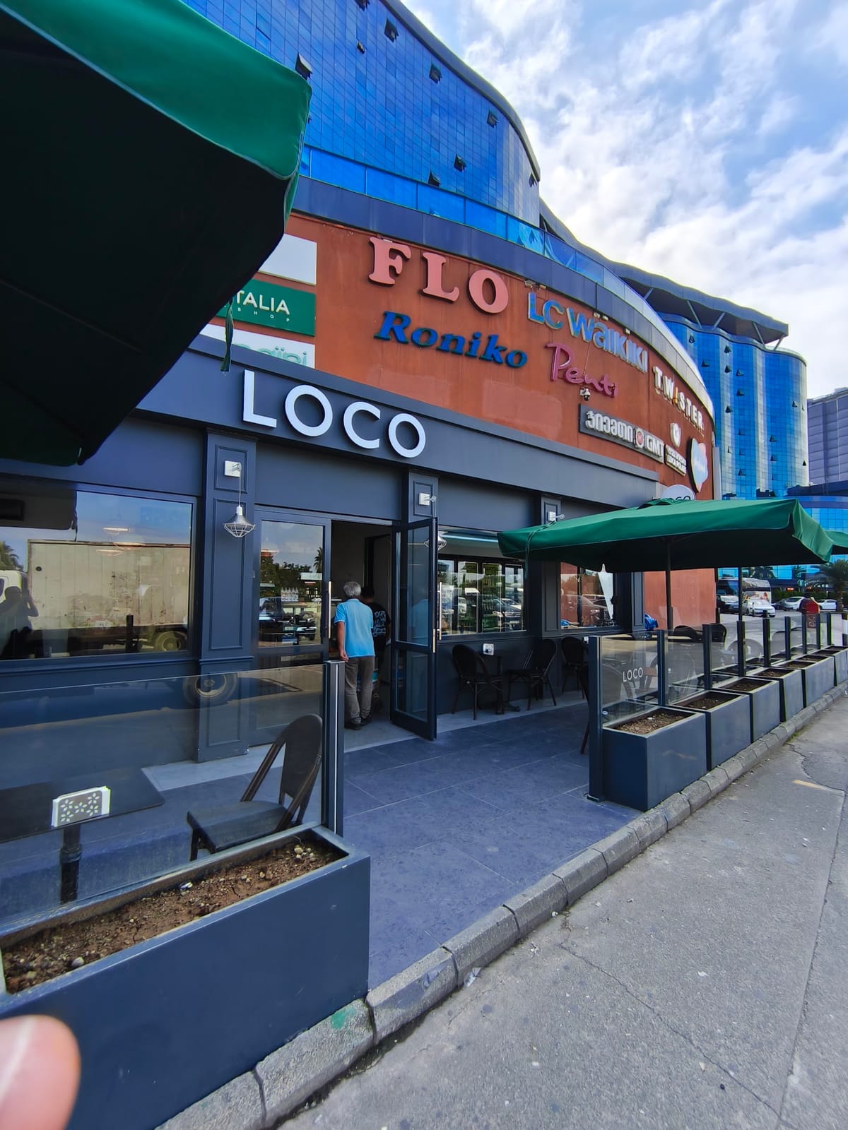 Loco cafe and terrace