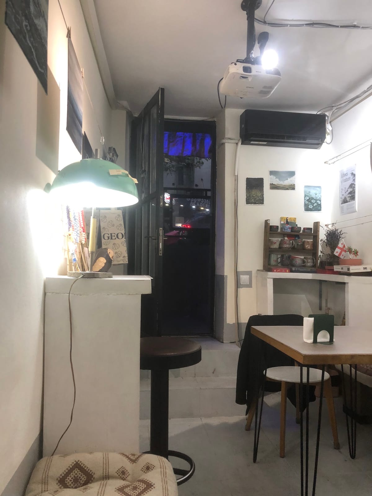 Guests Cafe
