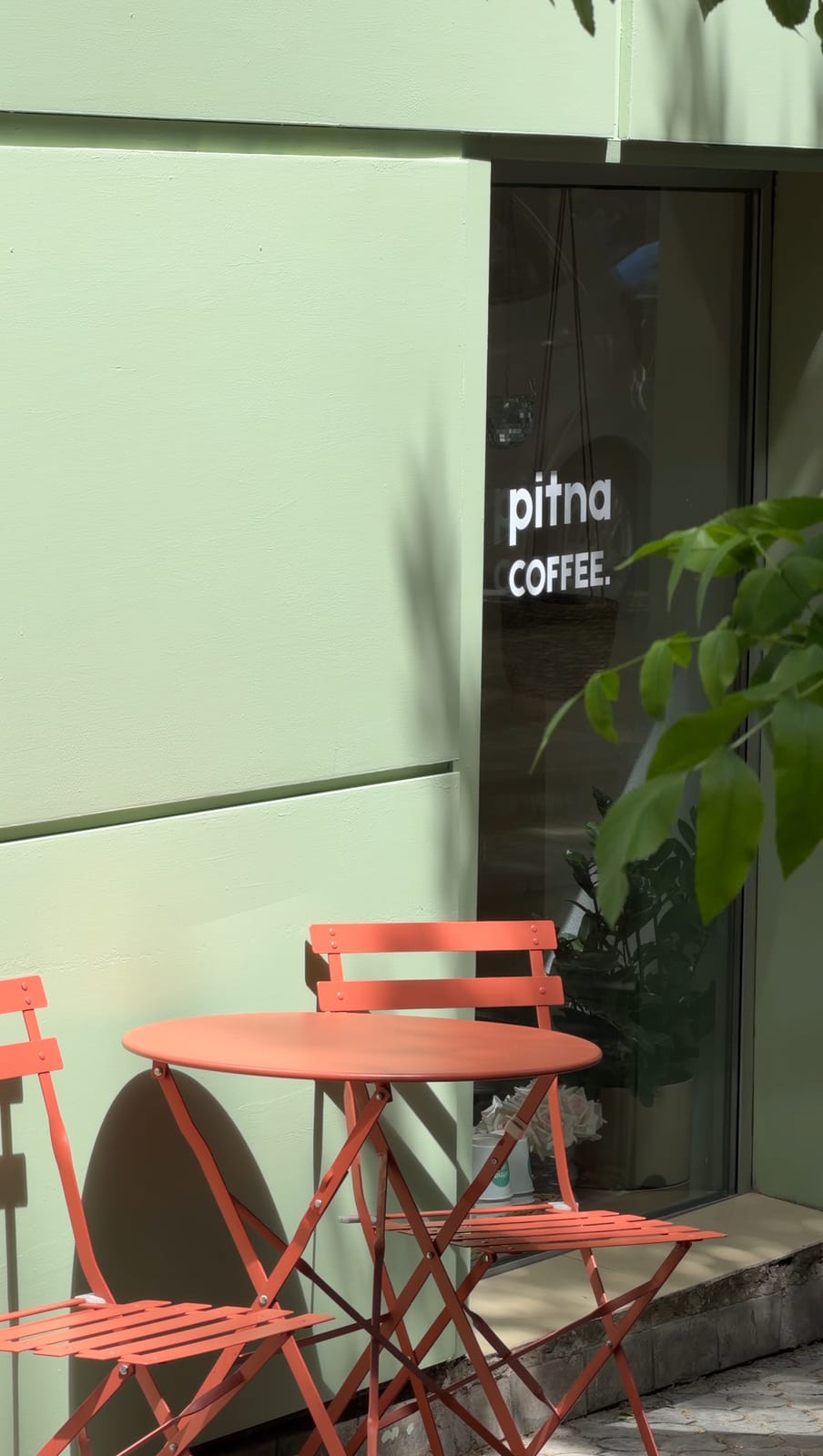 pitna — matcha & coffee house