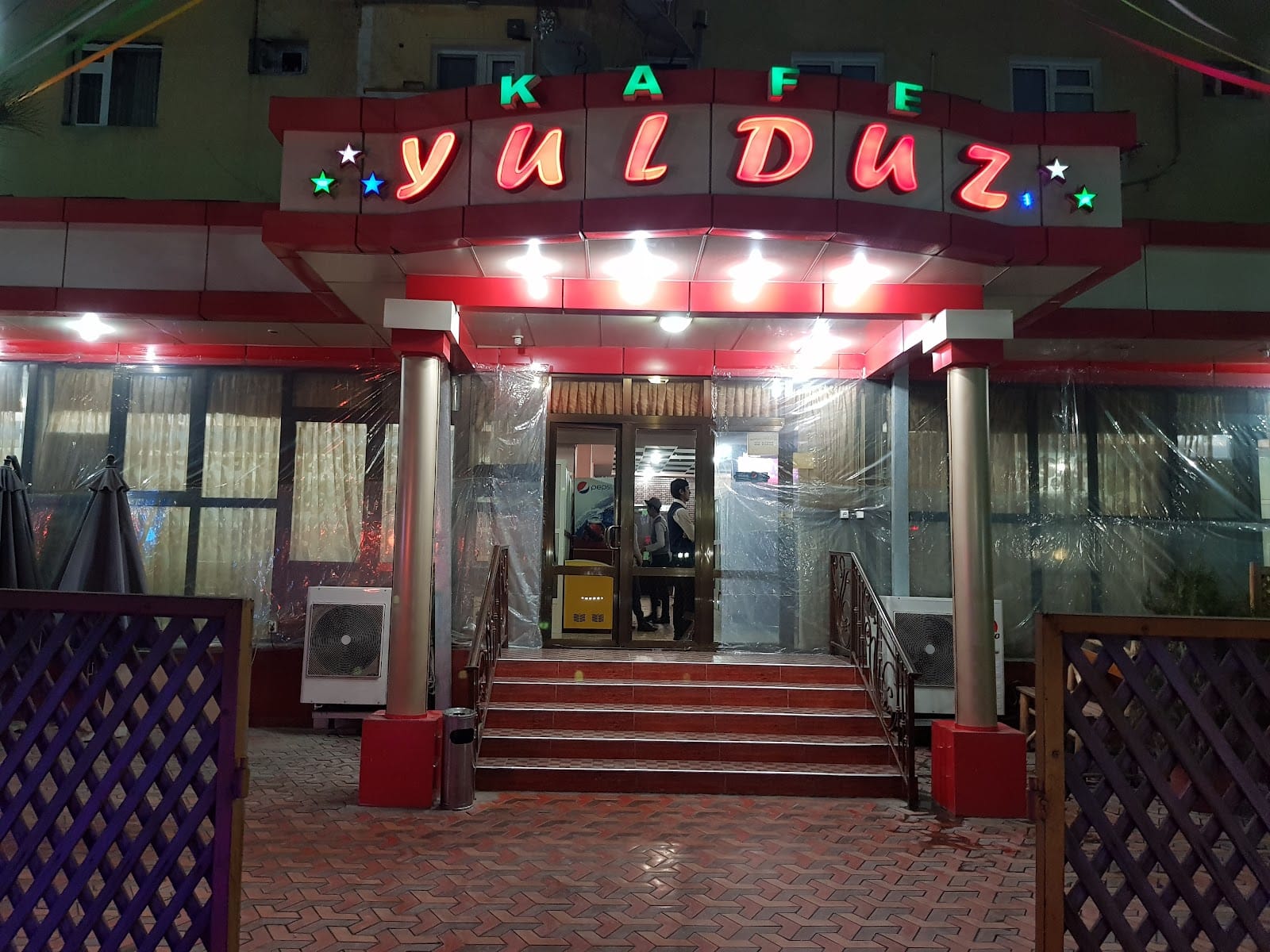 Kafe " YULDUZ "