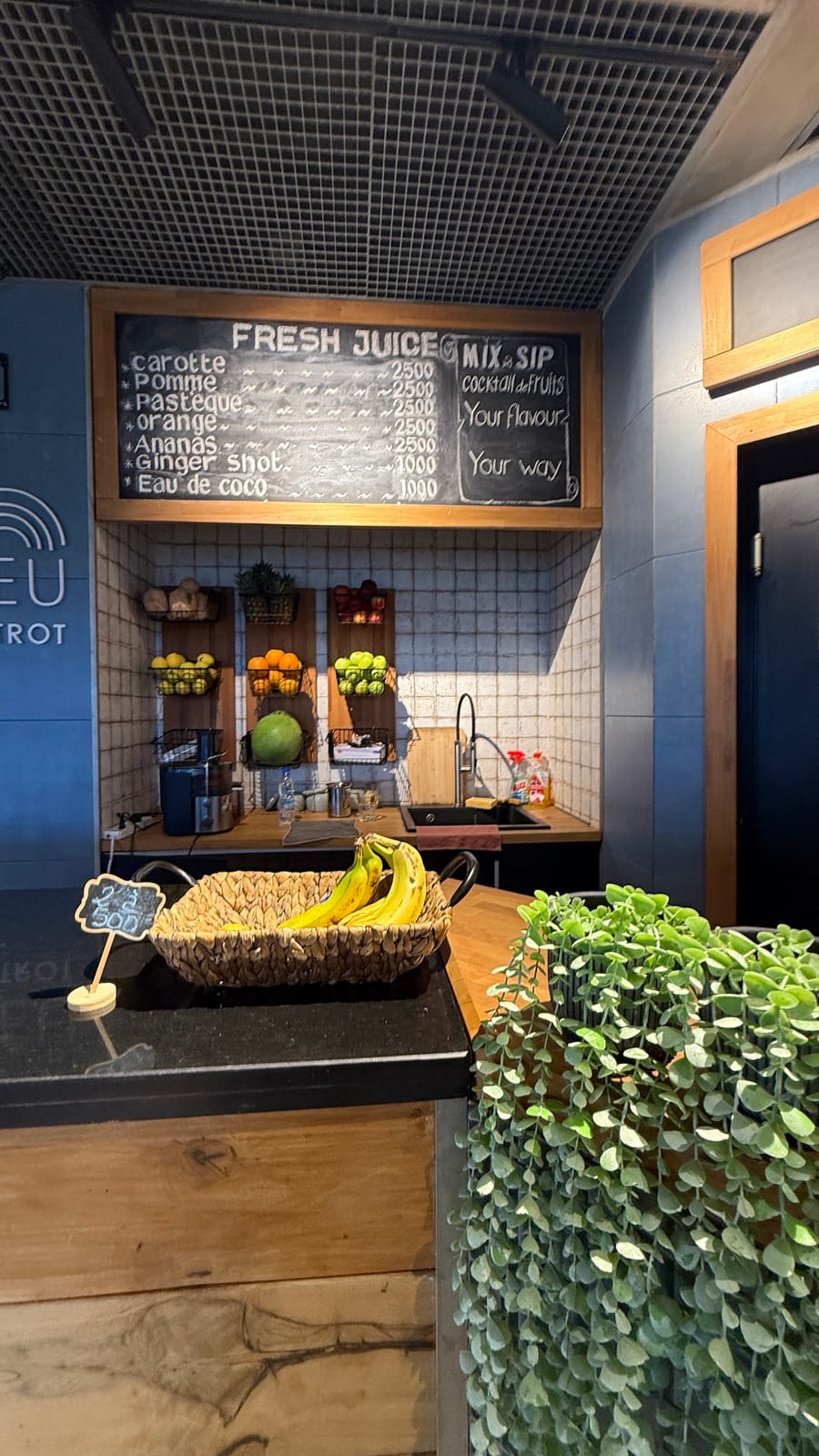 Le Bleu café & Bistrot