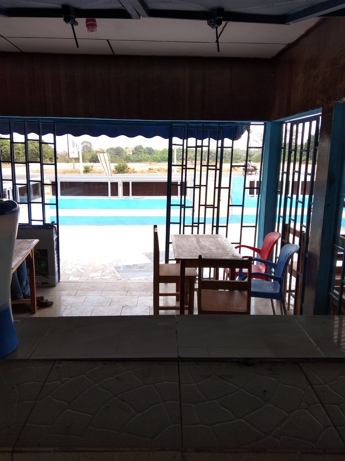 CAFE LA SE-ZANG ET HOTEL