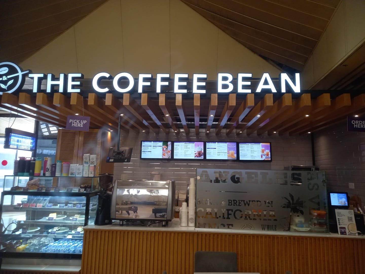 The Coffee Bean & Tea Leaf