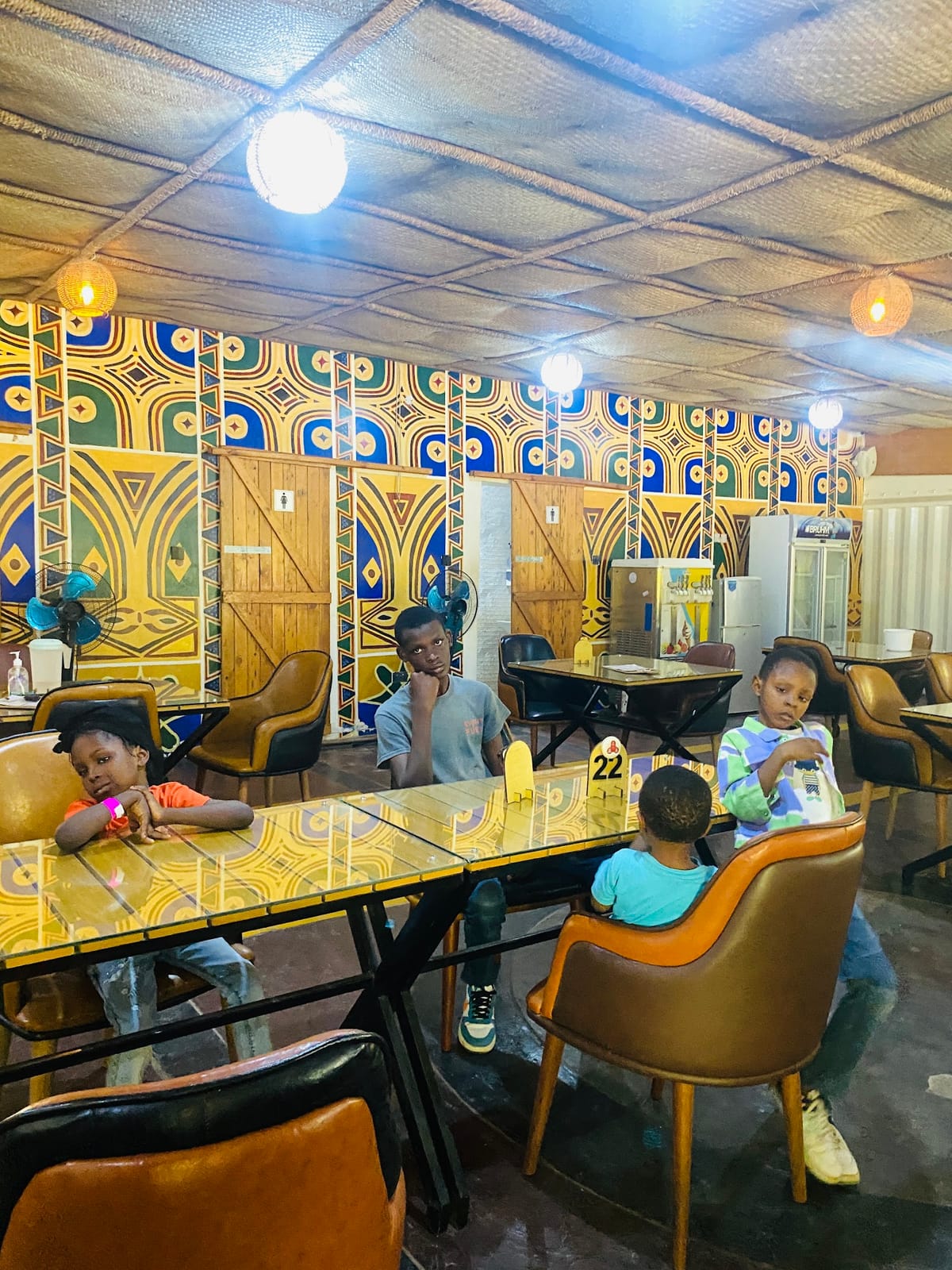 Cake Hut Cafe
