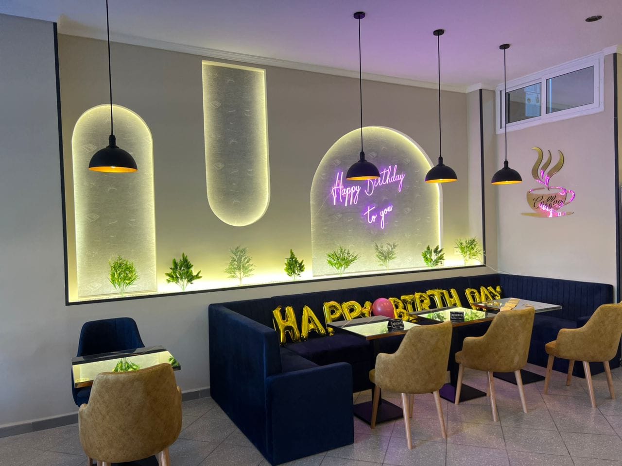 L'aquila coffe shop