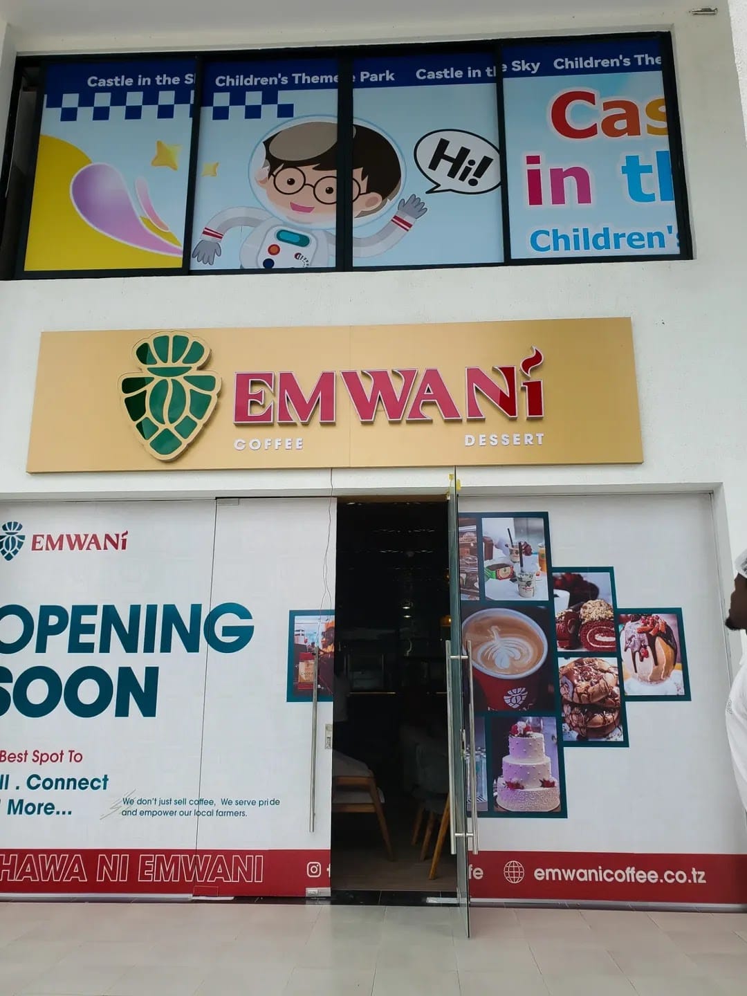 EMWANI CAFÉ-DAR VILLAGE