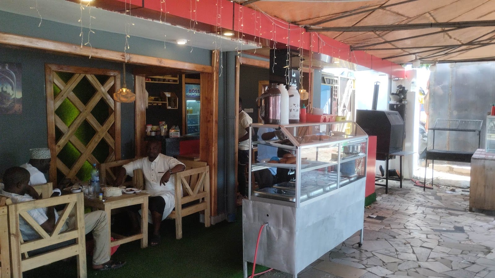 Aroma's Cafe