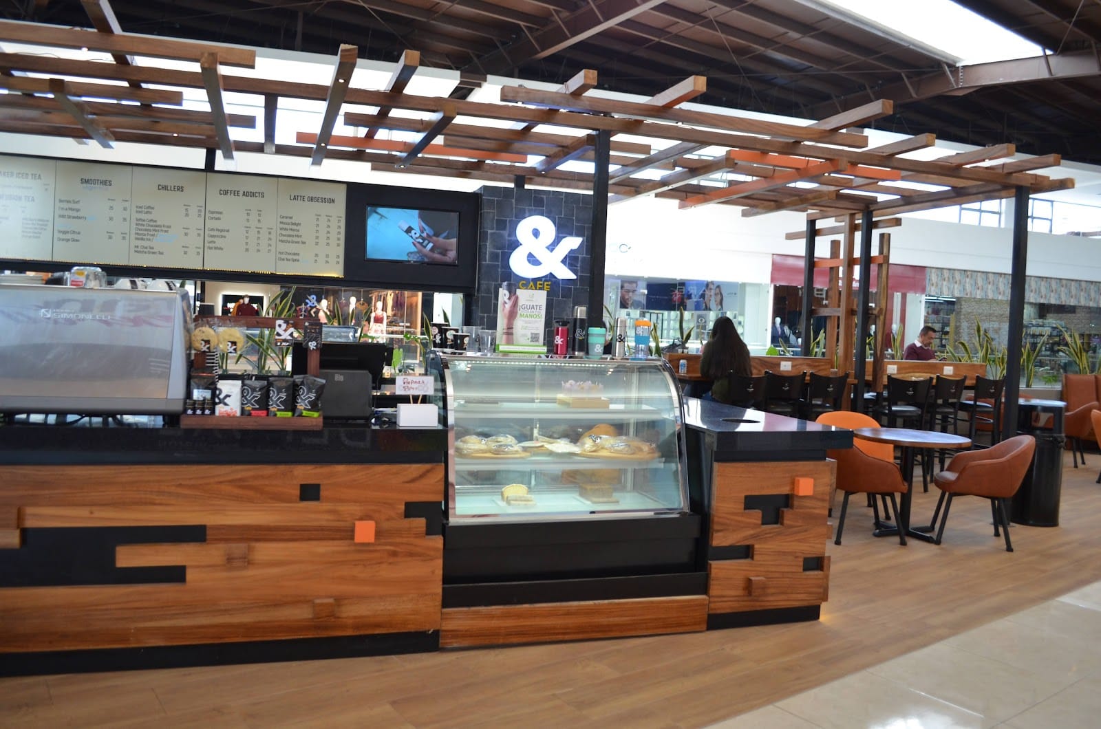 &Café • Interplaza Xela