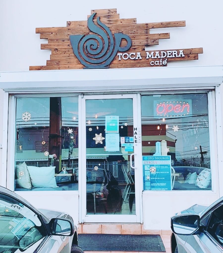 TocaMadera Café