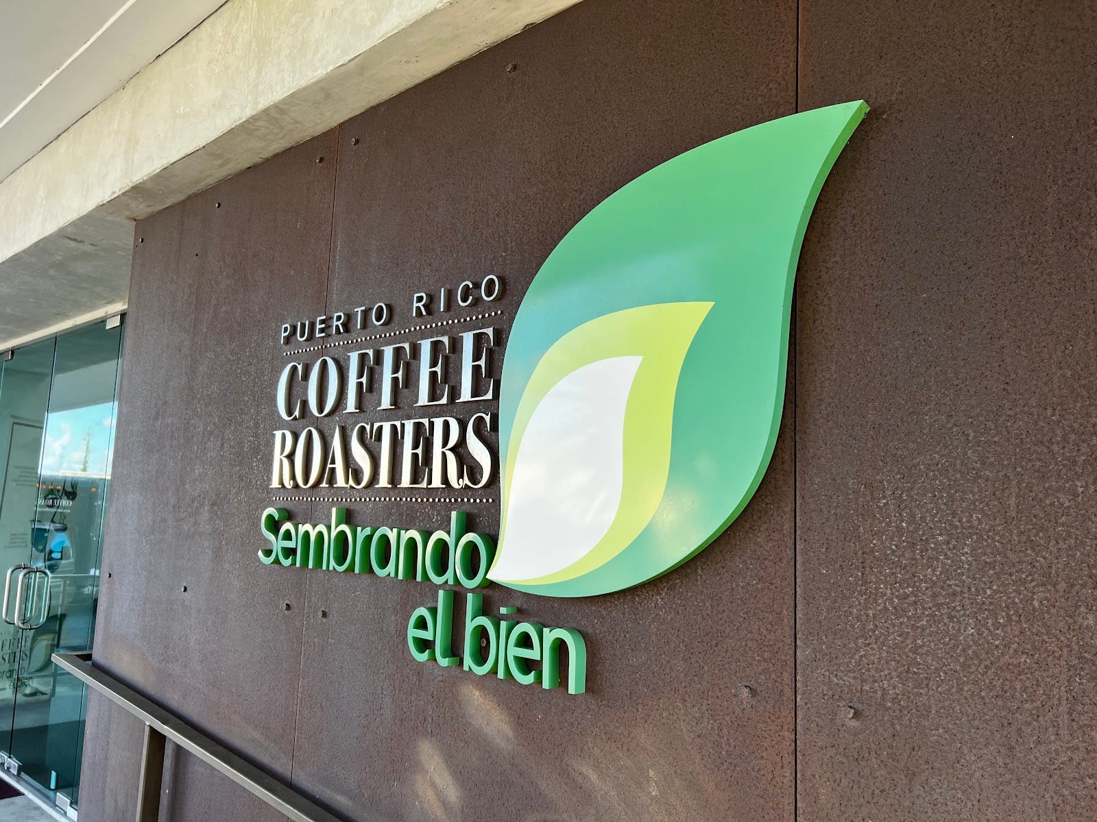 Puerto Rico Coffee Roasters "Sembrando el bien"