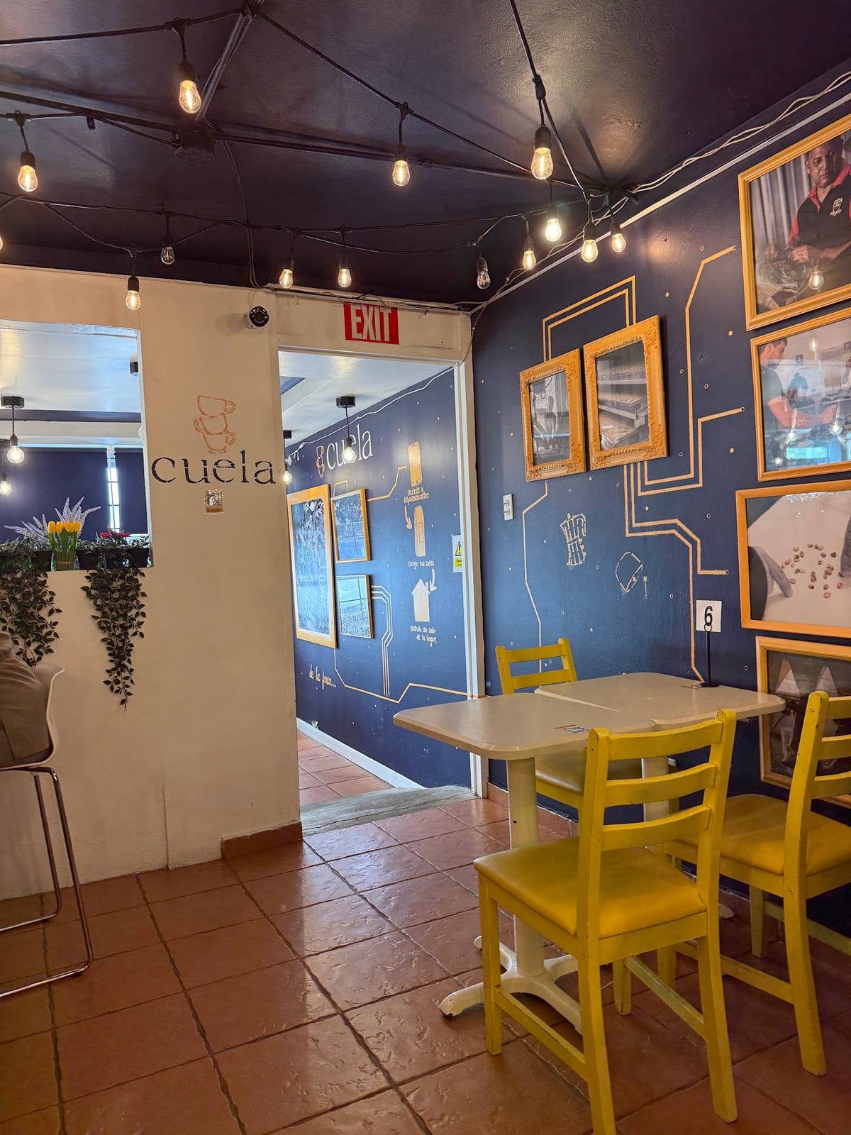 Cuela Coffee Shop - Guaynabo Pueblo
