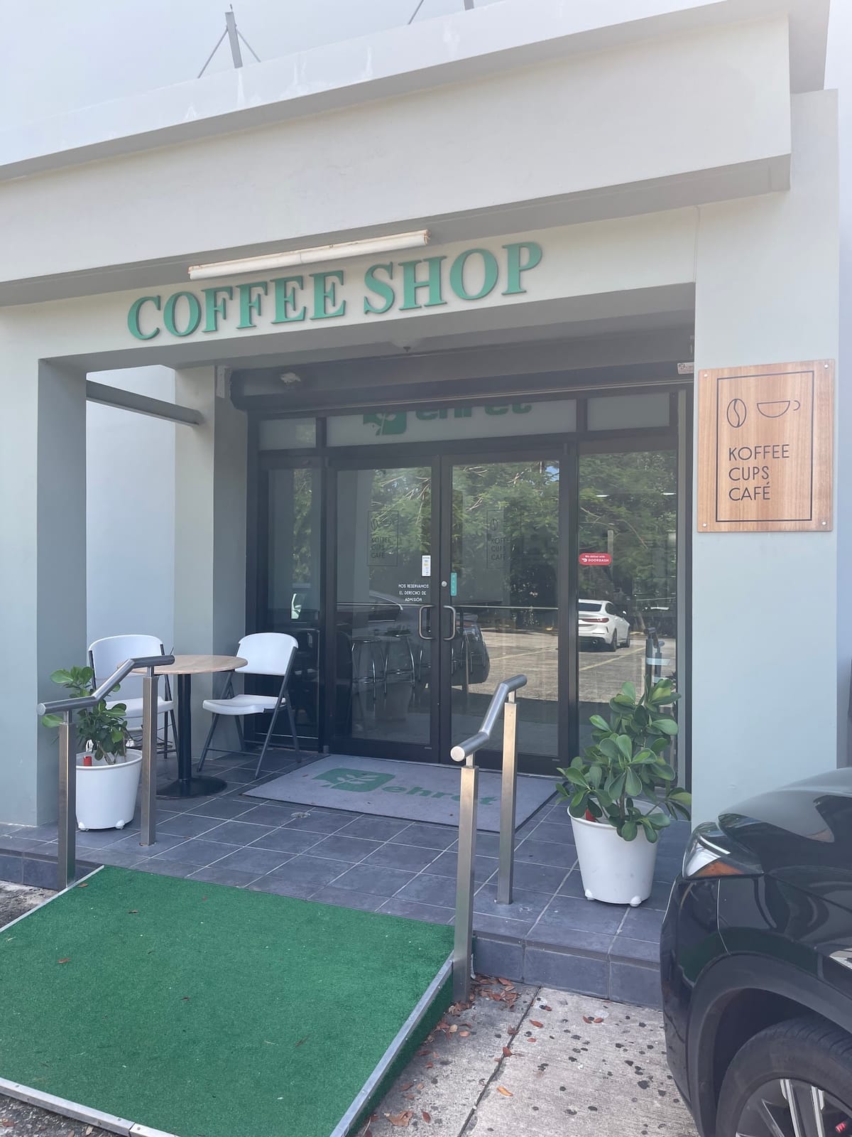 Koffee Cups Café Cupey (Parking Bajo Edificio Ehret)