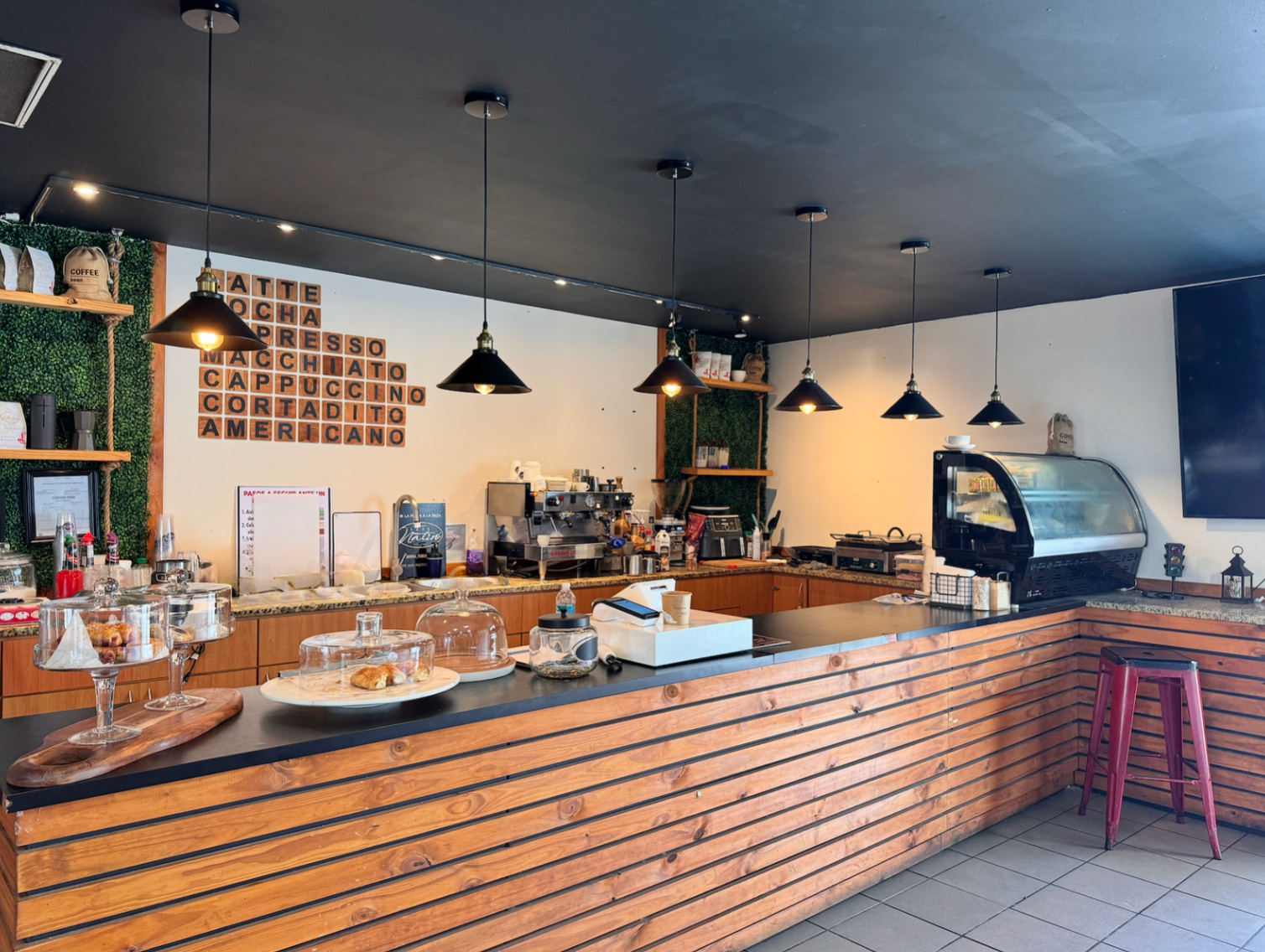 Boulevard Café Bar & Bistro