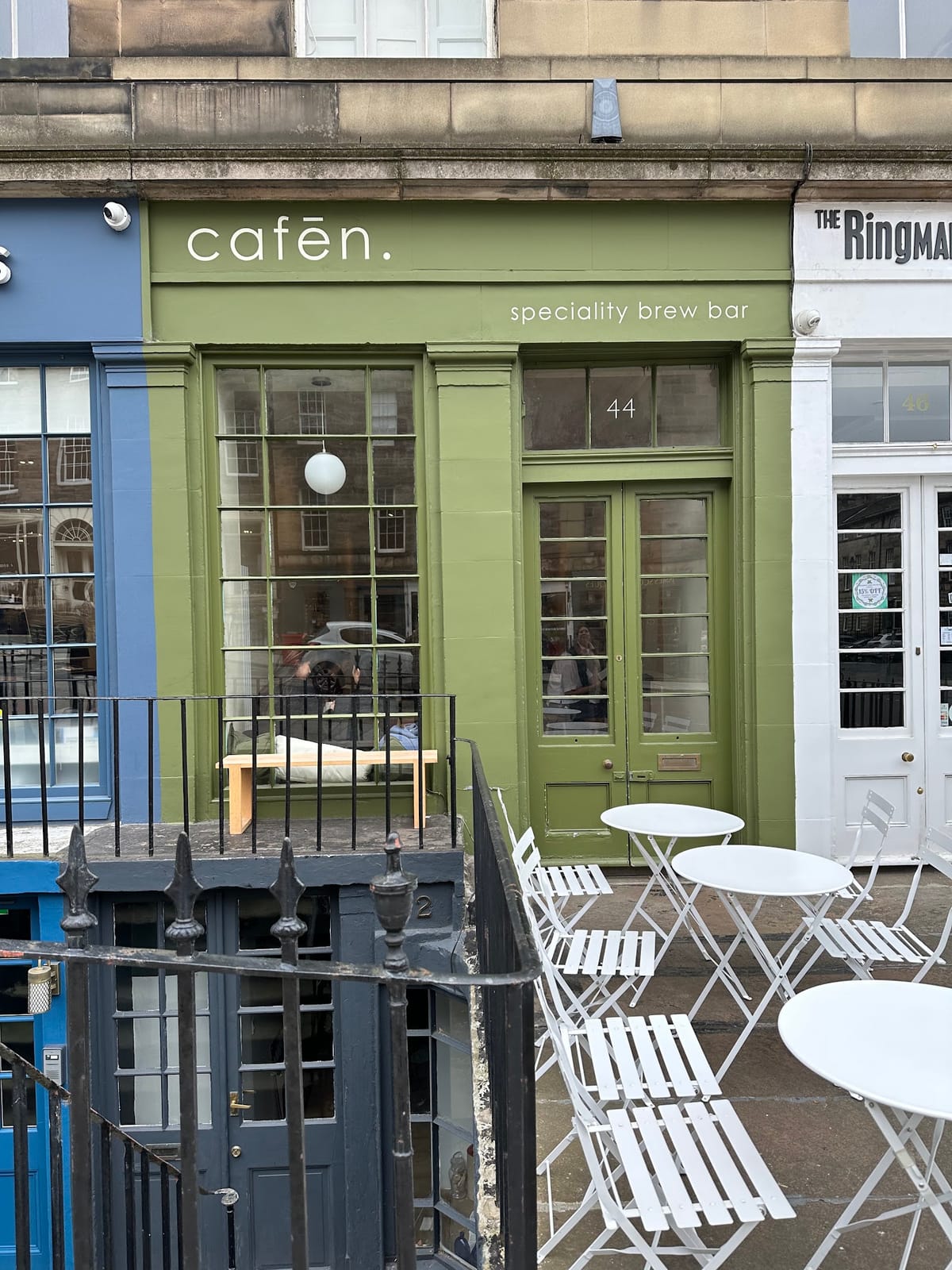 cafēn.