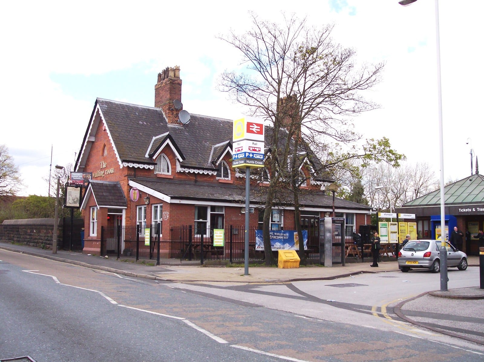 The Metro Cafe Bar photo 2