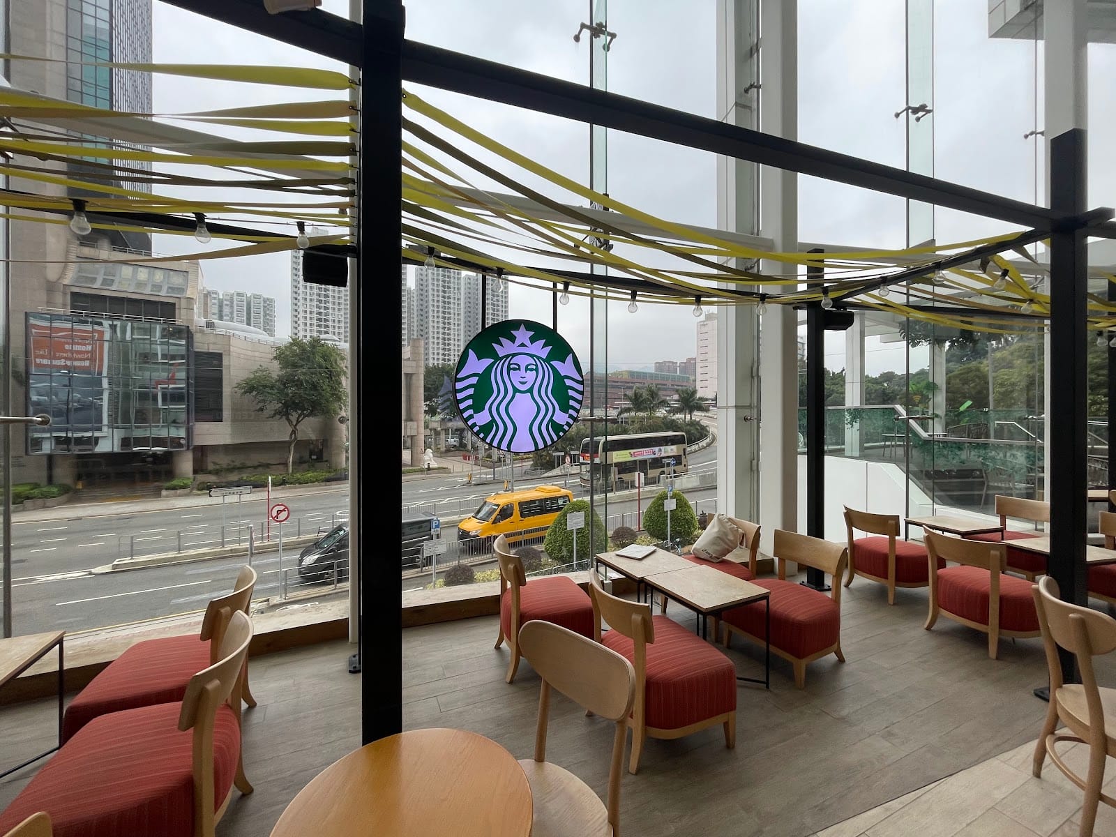 Starbucks (Homesquare)