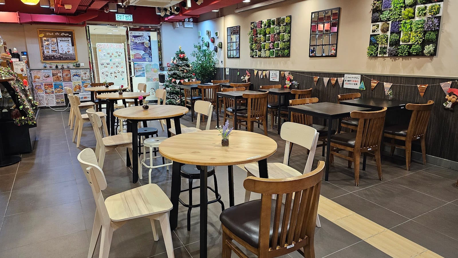 Pok Oi Cafe