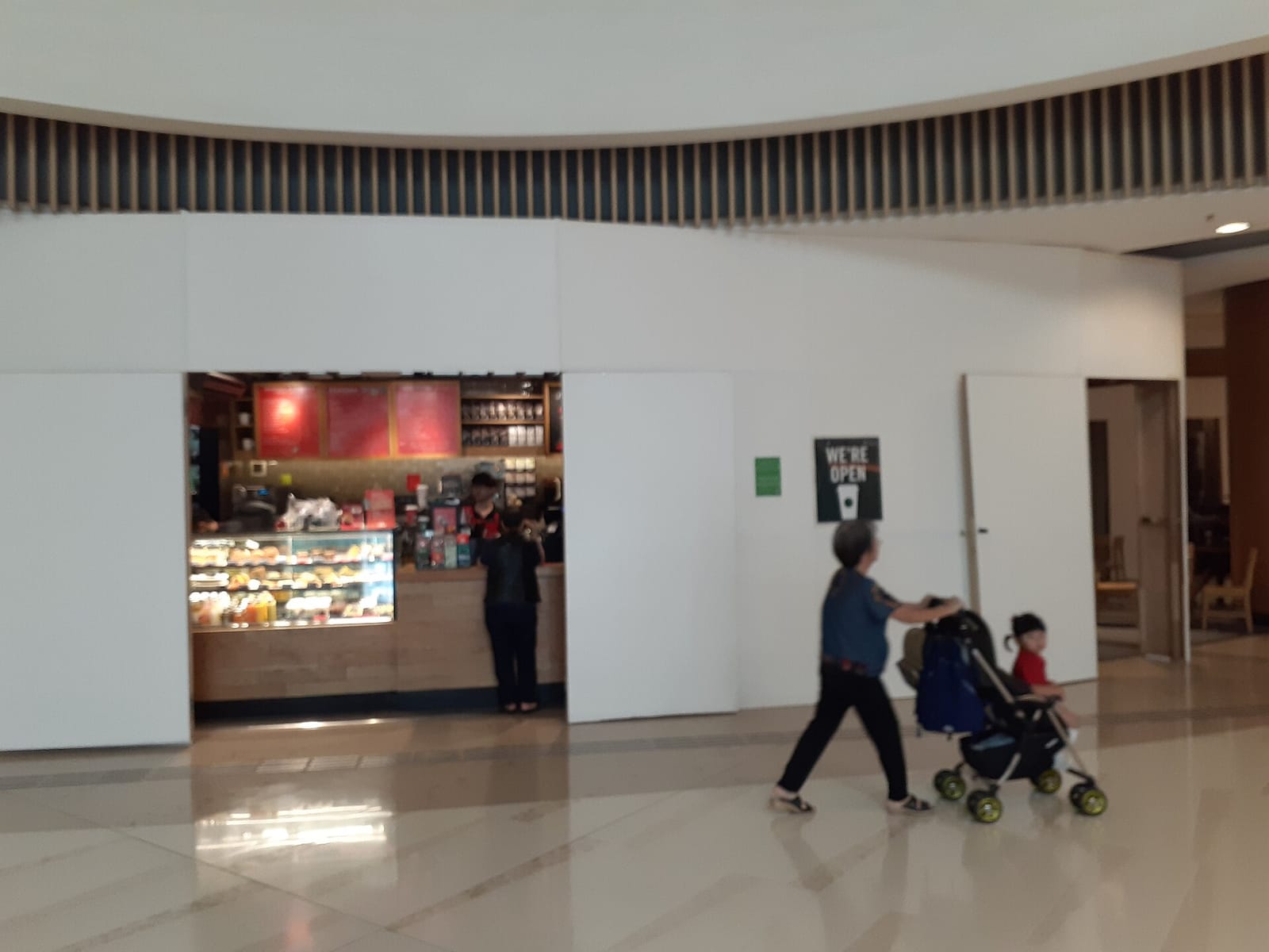 Starbucks photo 2