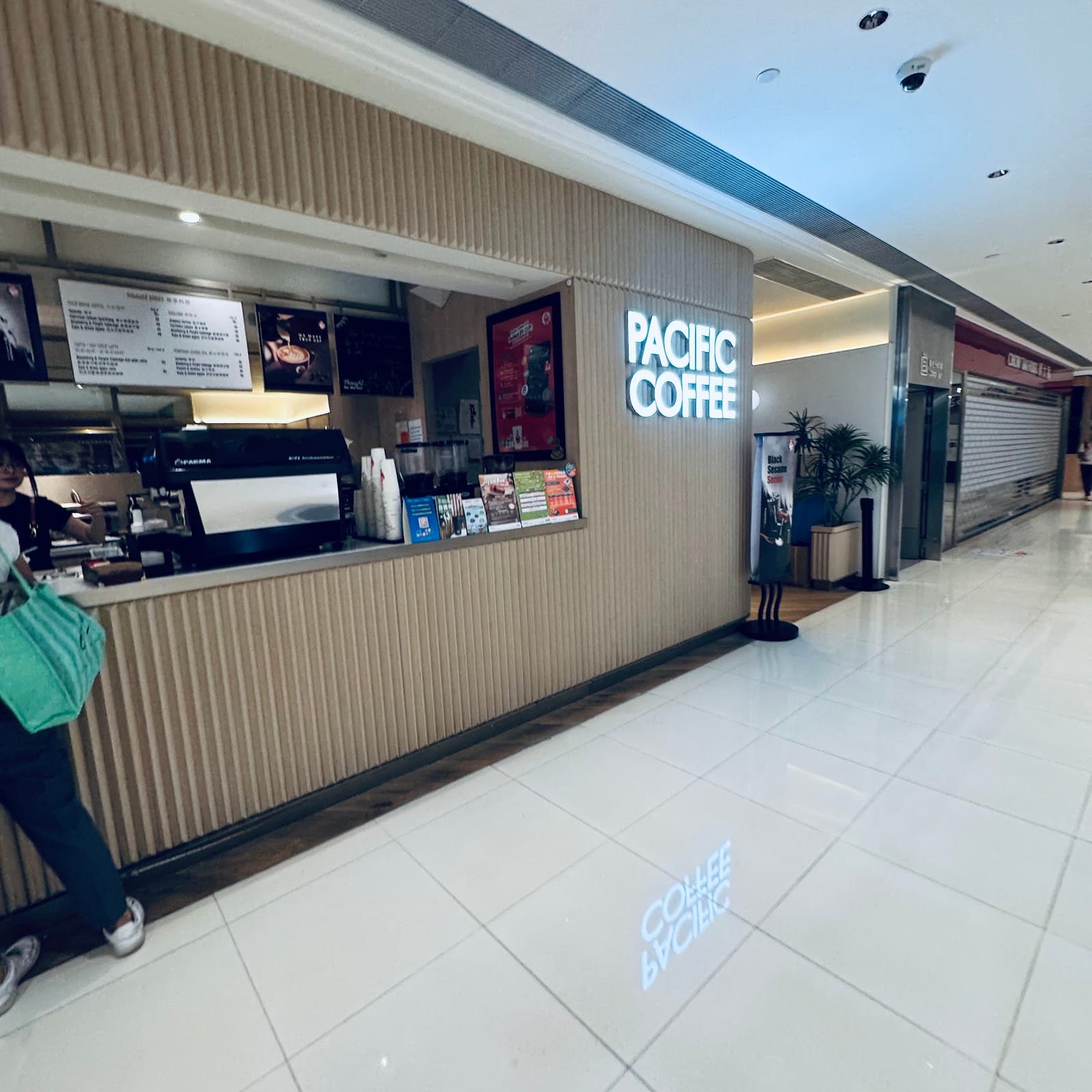 Pacific Coffee ( 屯門市廣場店 )