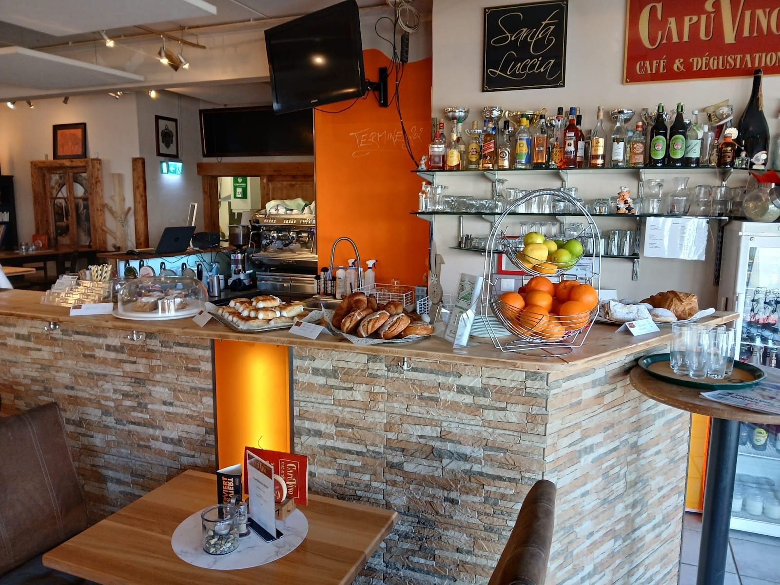 CapuVino - Cafe & Weinbar Floridsdorf