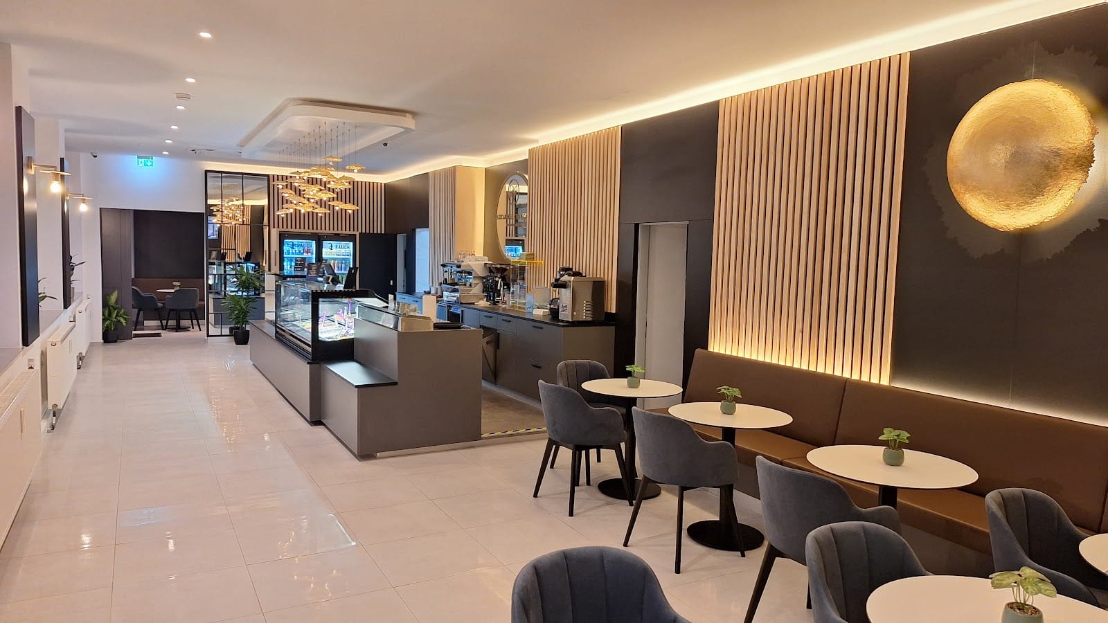 Lindjö Gelato & Café