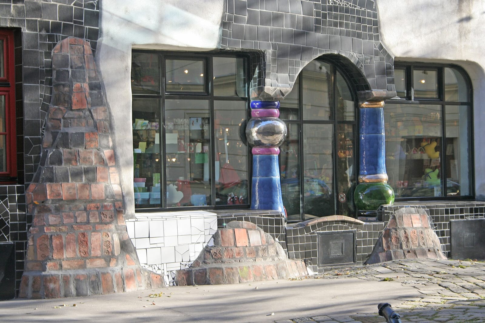 Café Friedlich im KunstHausWien Museum Hundertwasser photo 4