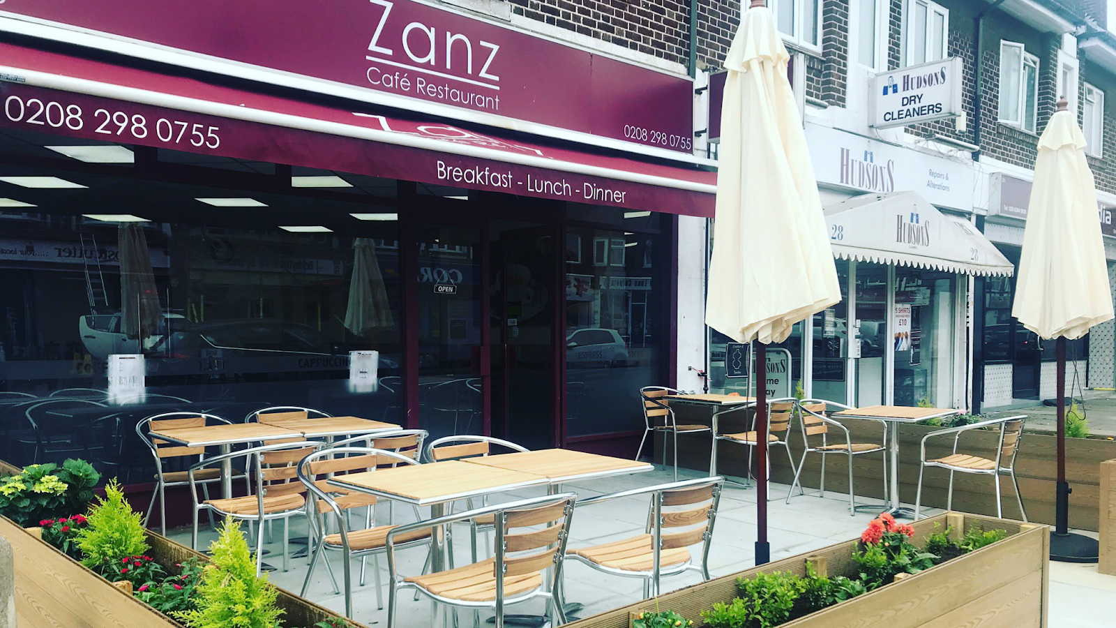 Zanz Cafe & Restaurant