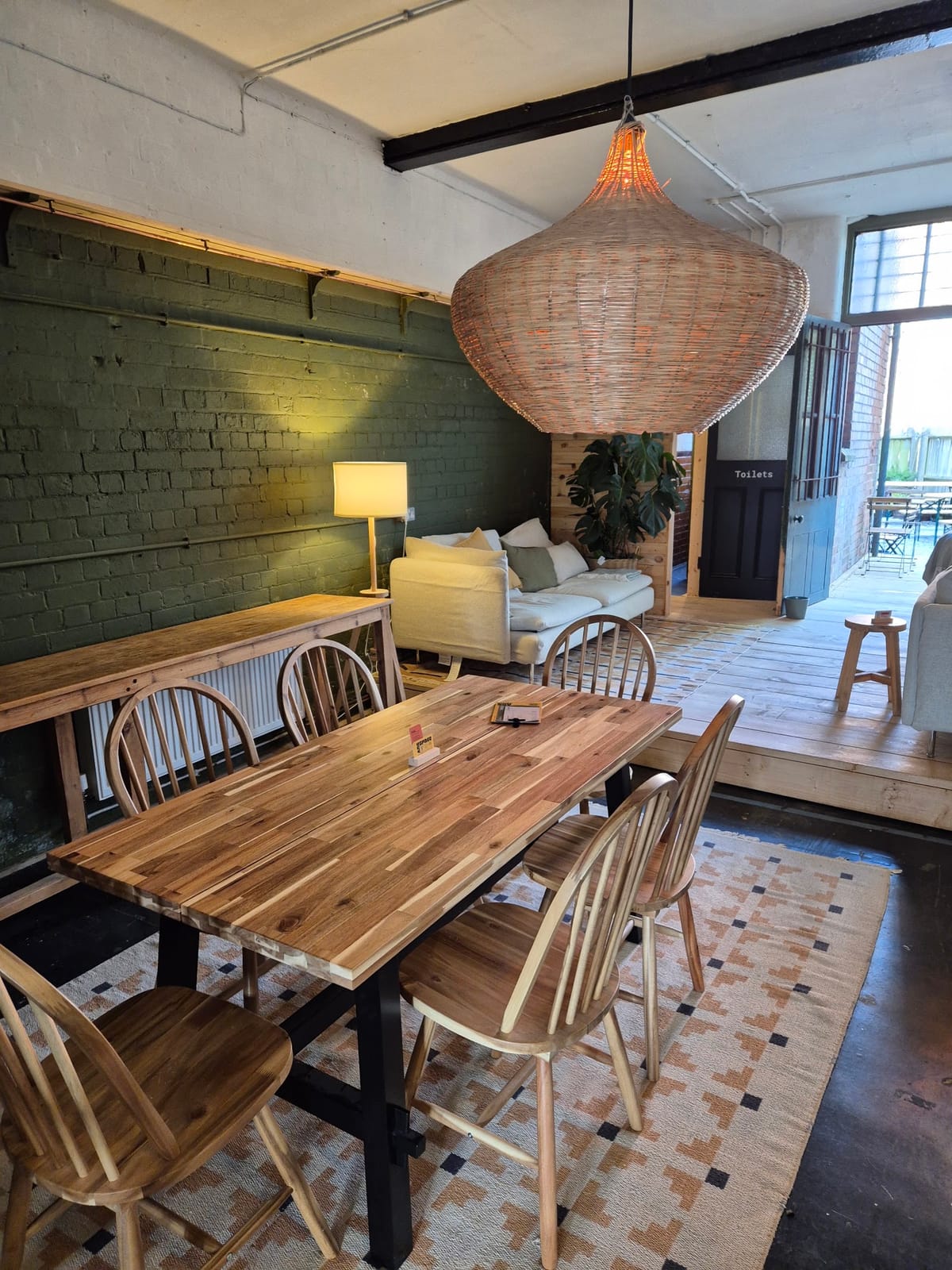 Kawfee Ltd (Specialty Coffee Shop)