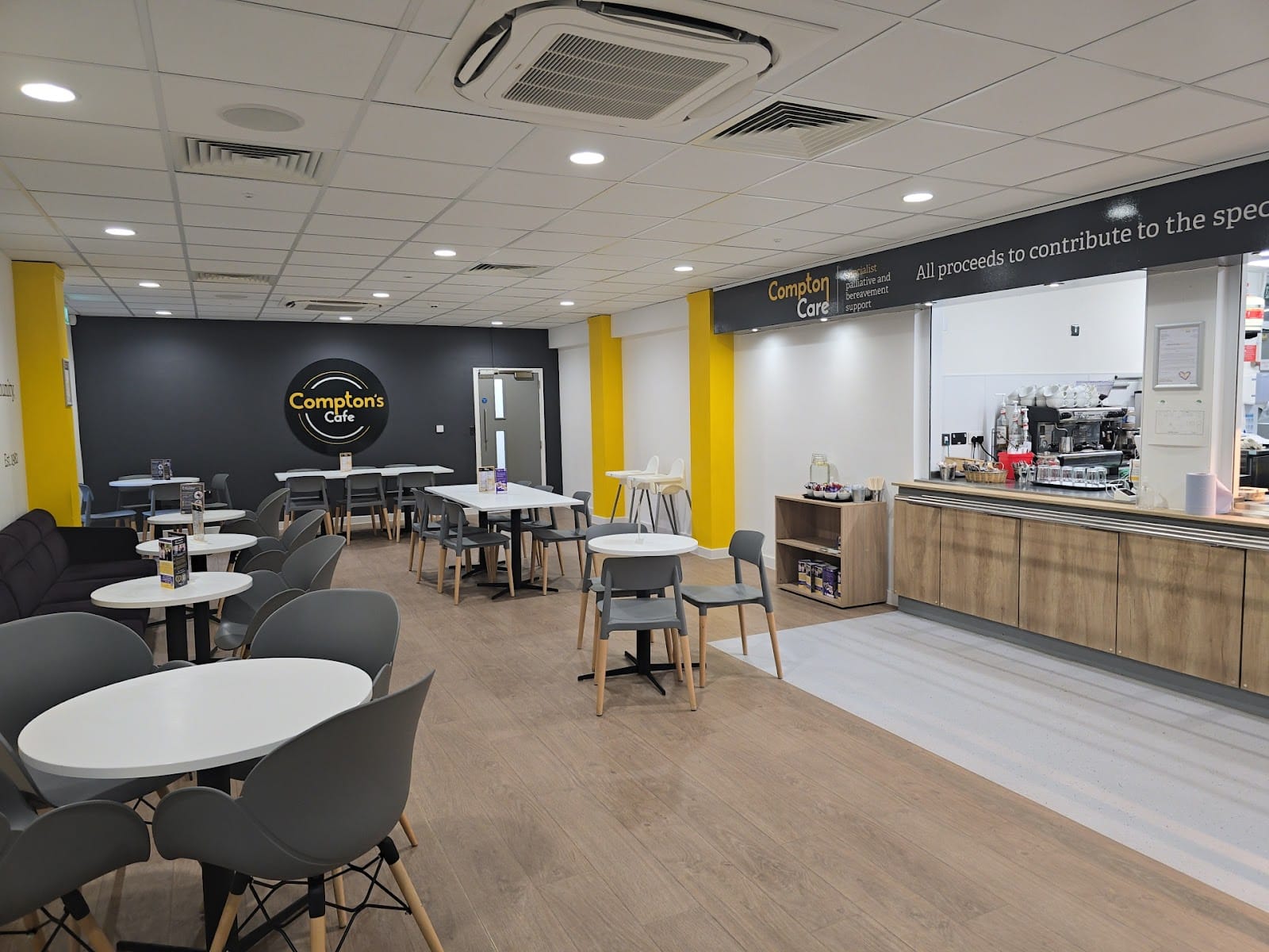 Compton's Café