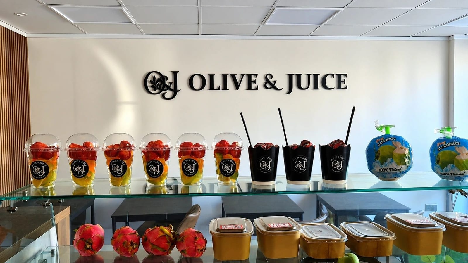 Olive and juice photo 2