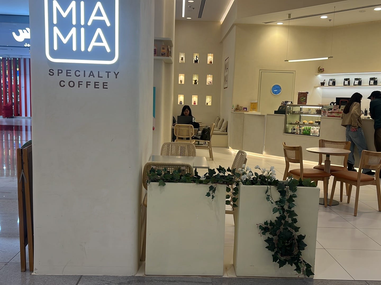 MIA MIA Cafe