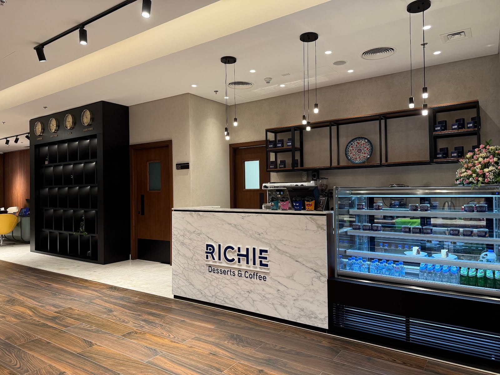 Richie Desserts and Coffee