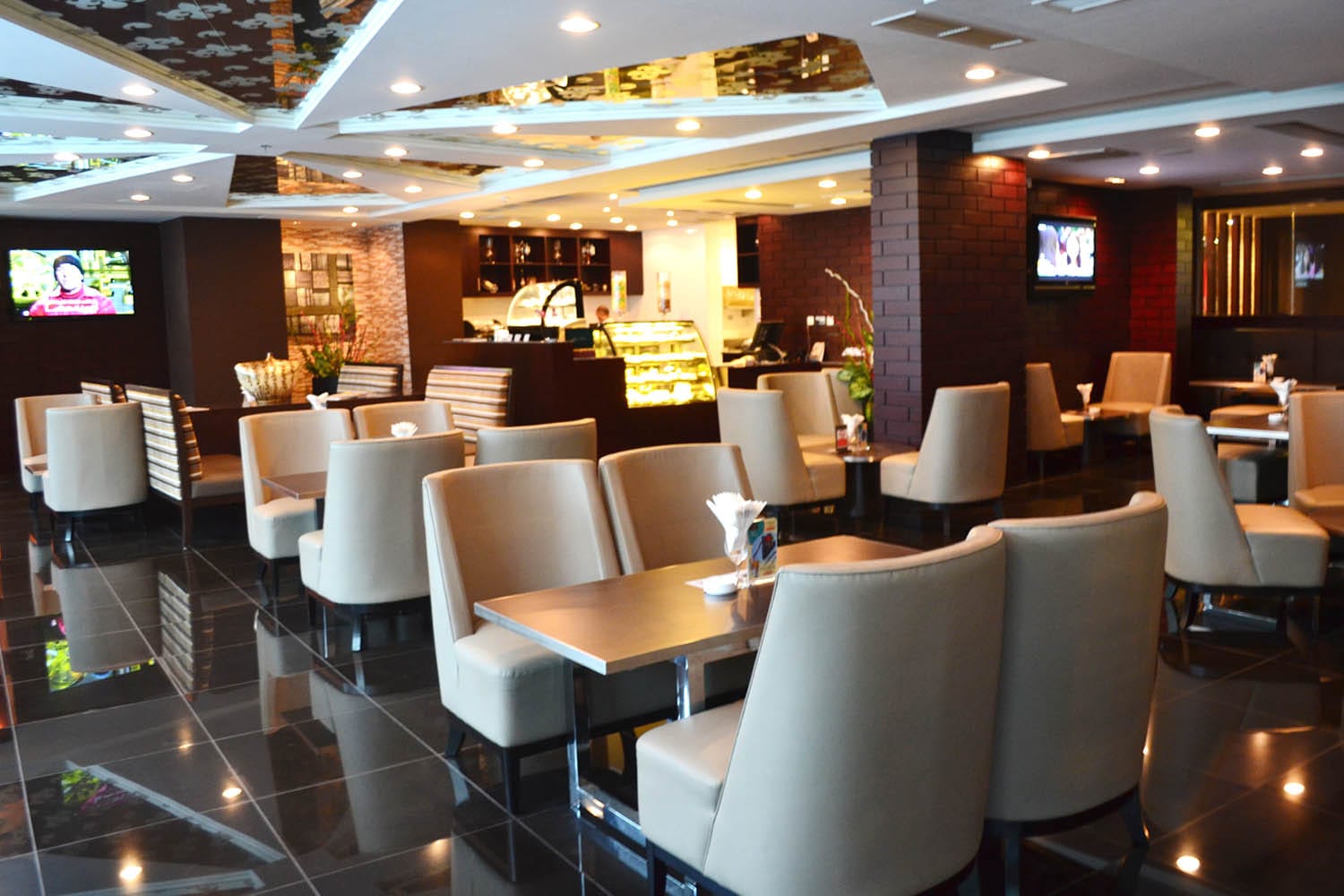 Kafe Ole @ Holiday Villa Hotel & Residence Doha