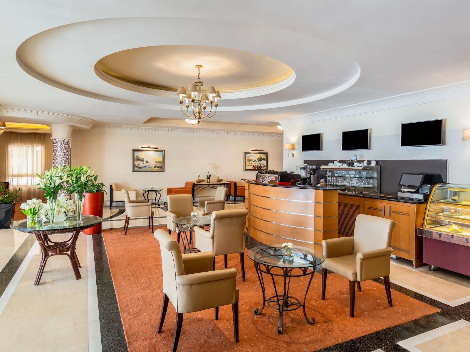 L'Espresso Coffee Shop & Lobby Lounge