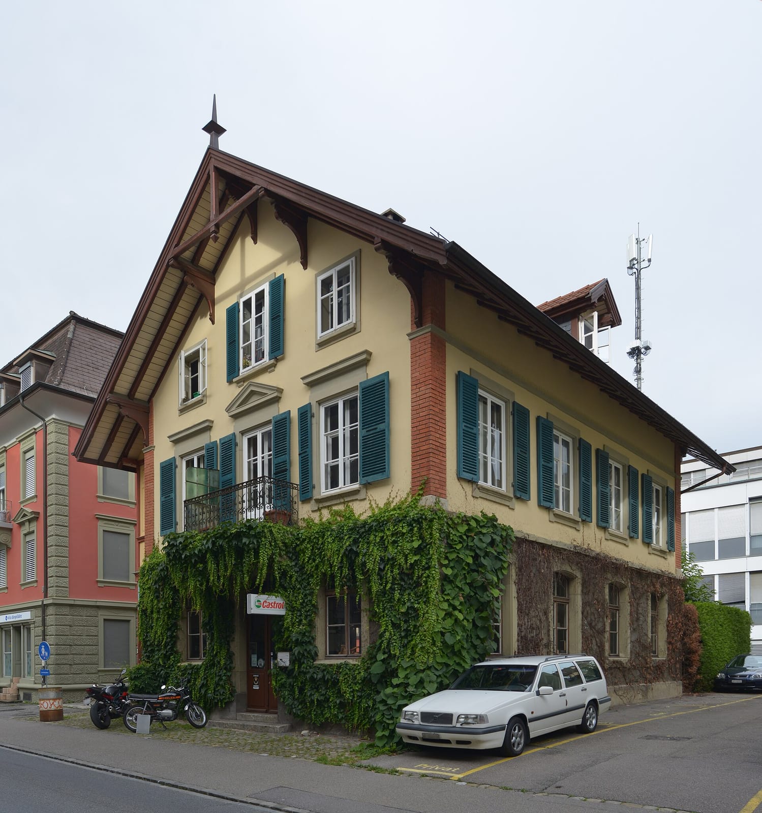 Yogii Café und Bar photo 2