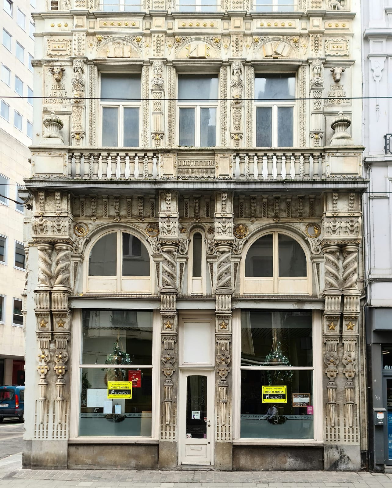 CatCafé Antwerp — kattencafé & adoptiecafé photo 3