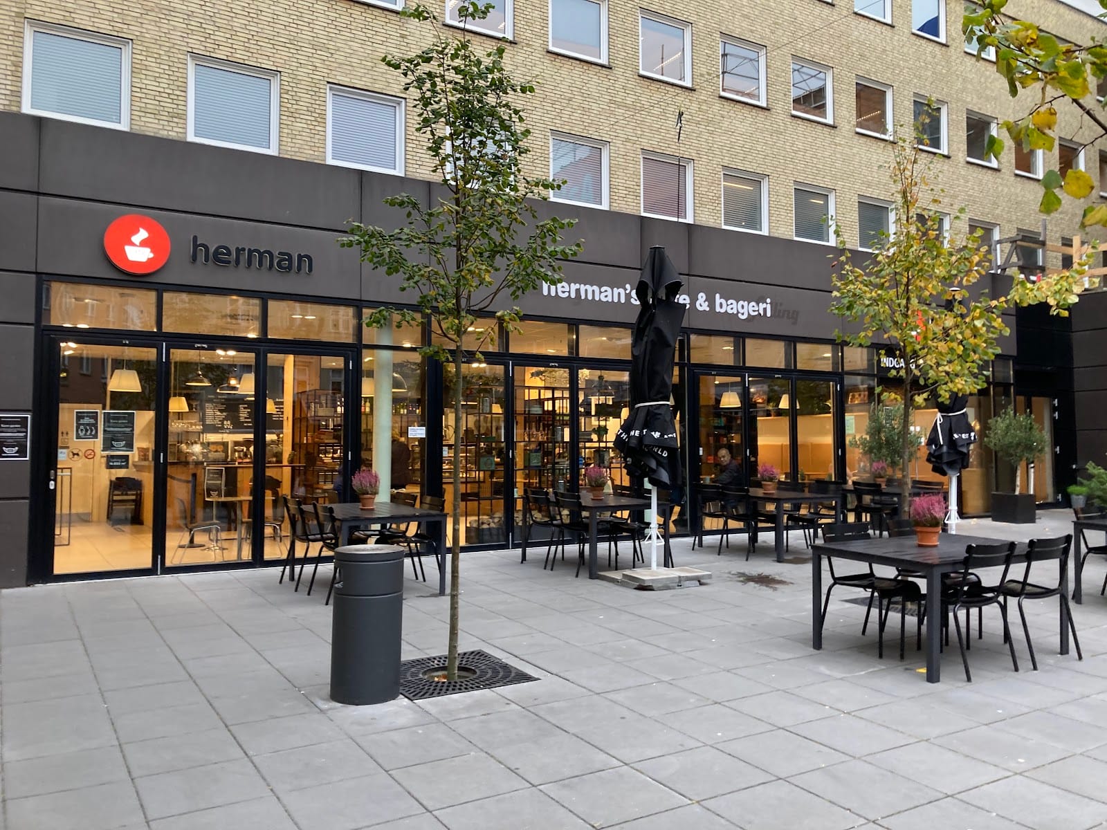 Hermans Café Og Bageri