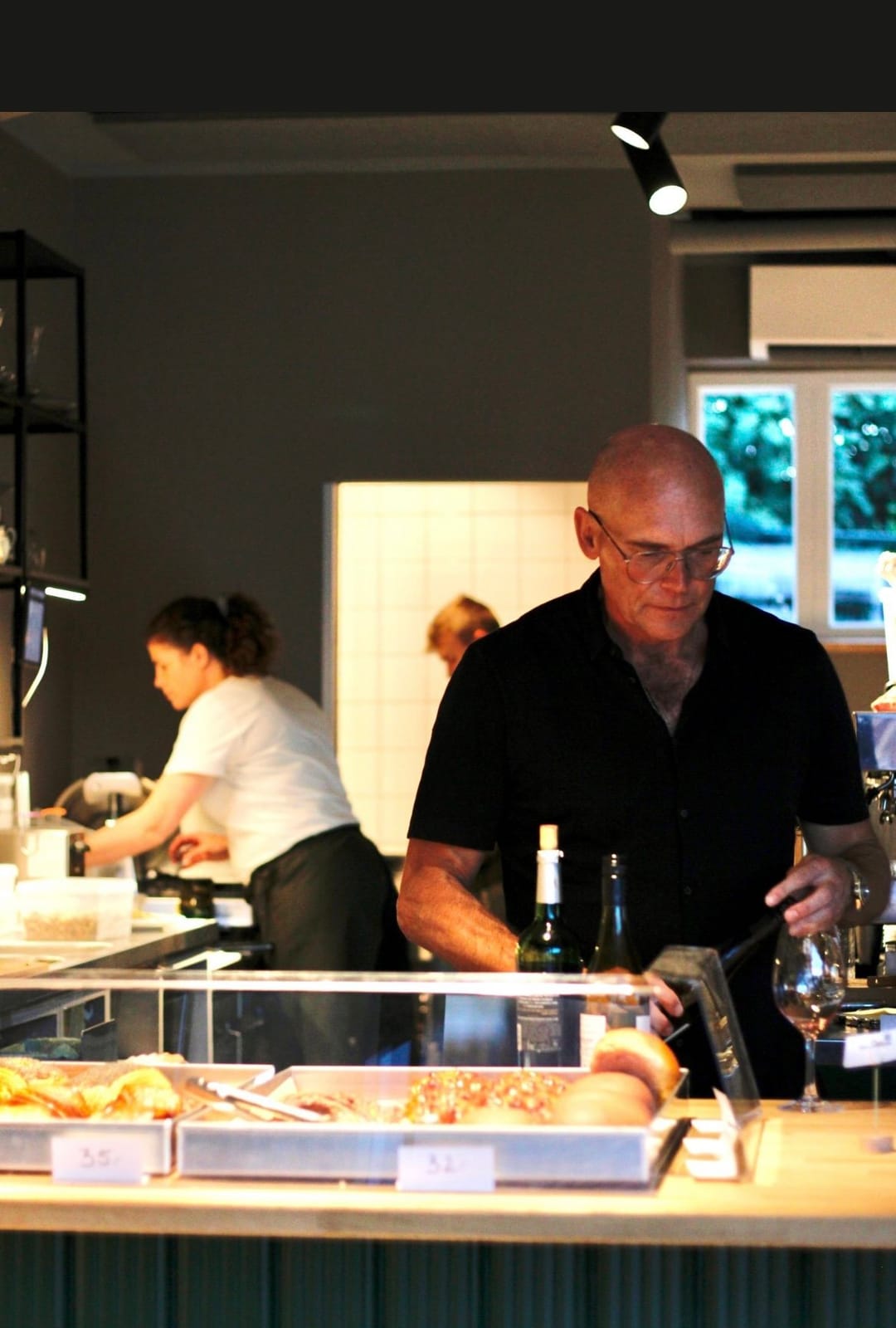 Vagns Kaffe & Vinbar photo 2