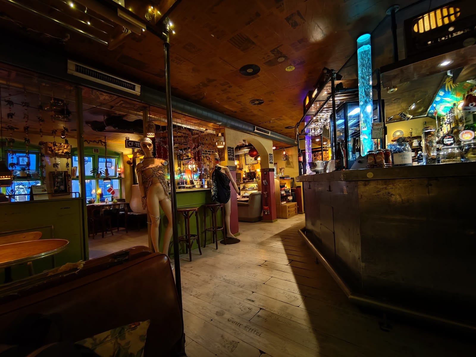 Polşeum - Den smagløse café