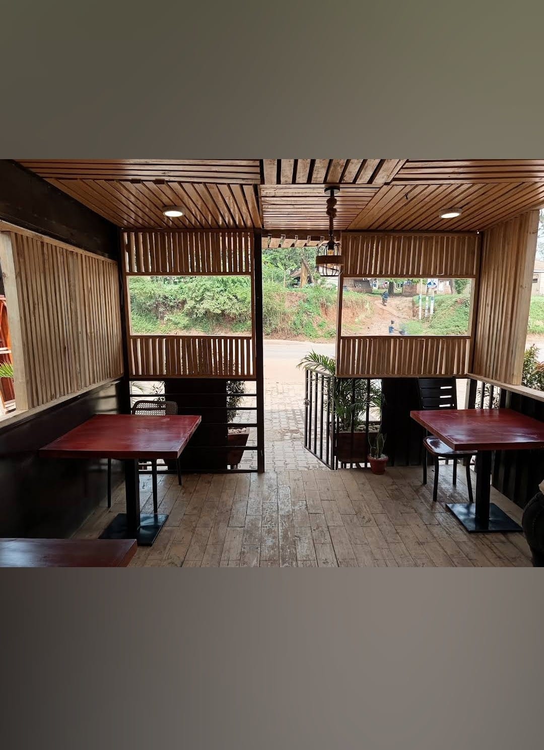 CAFE SAT
