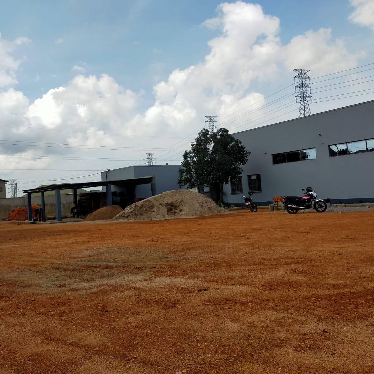 Oak cafe warehouse namanve