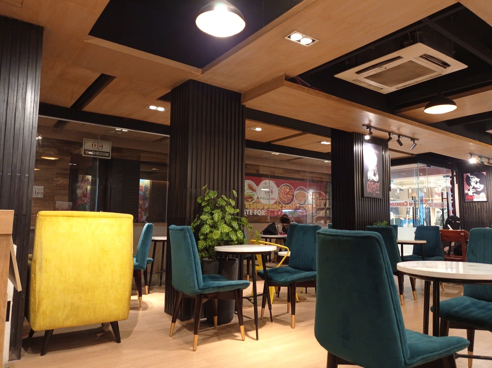 Crimson Cup Coffee ~ Wari