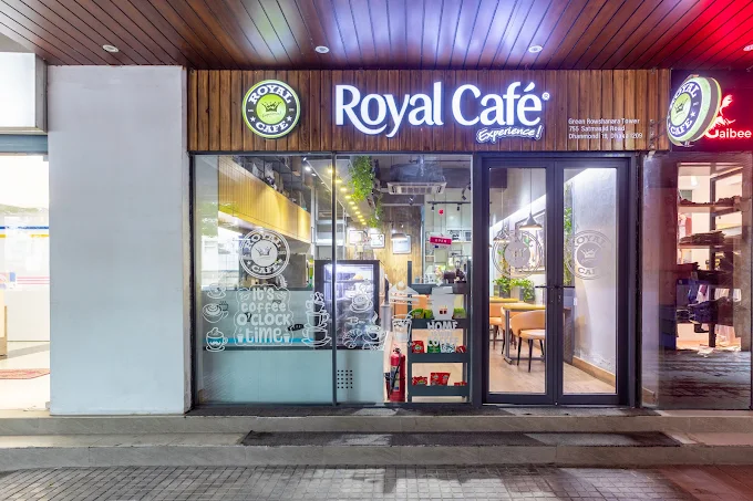 Royal Cafe Experience