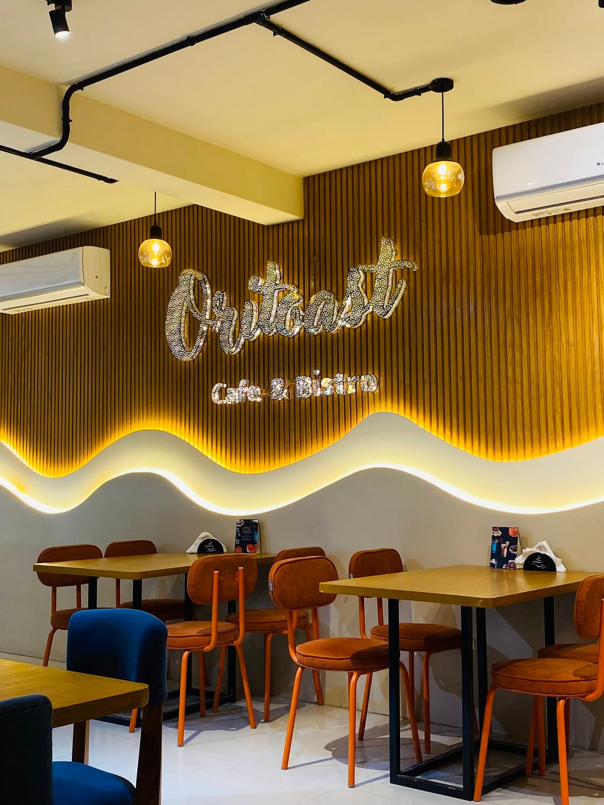 Oritoast- Cafe & Bistro