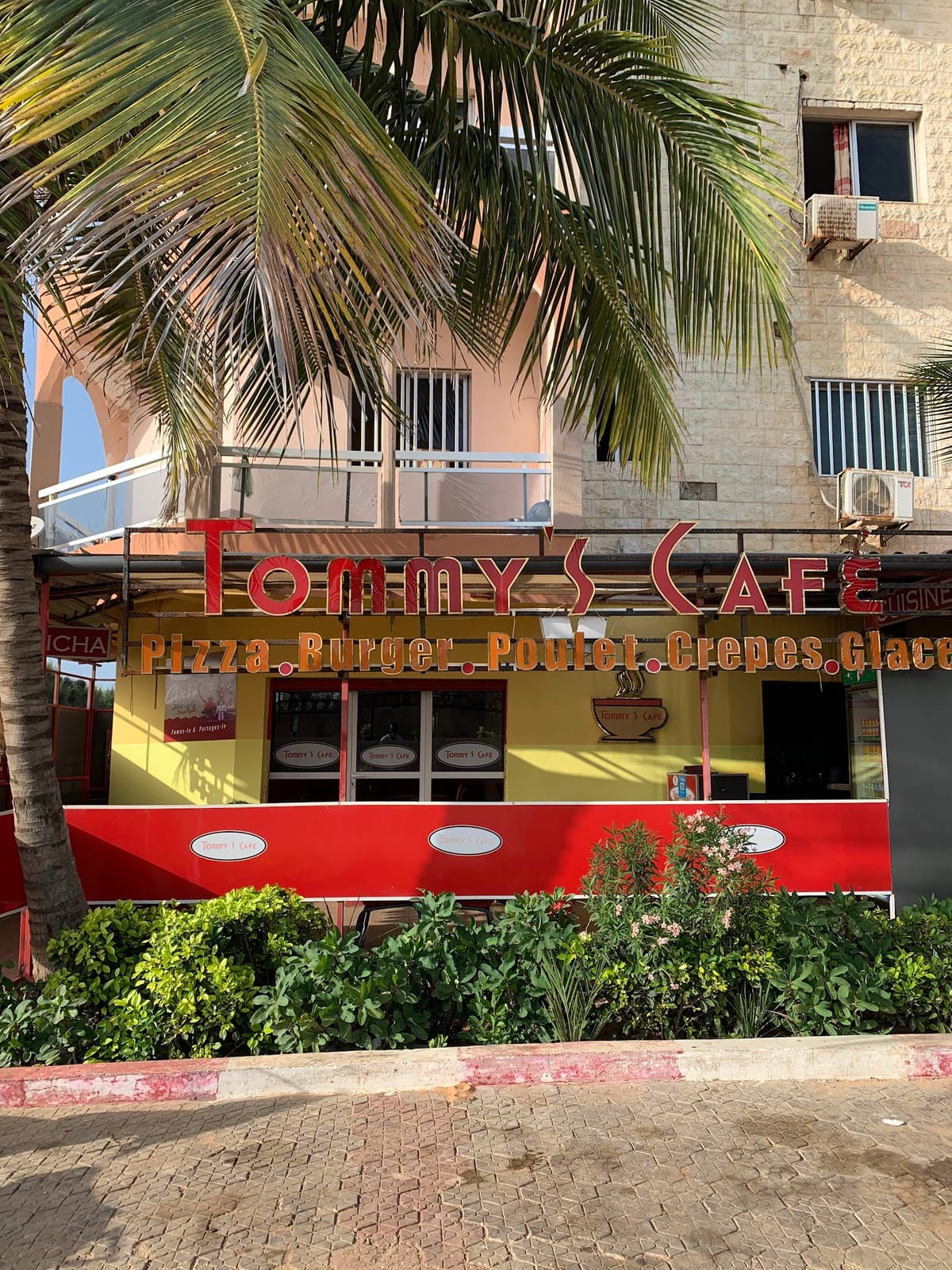 TOMMY'S CAFE