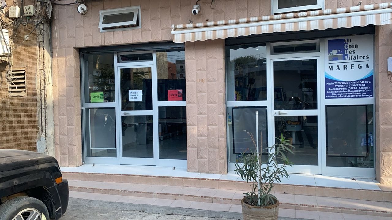 Au Coin des Affaires Marega