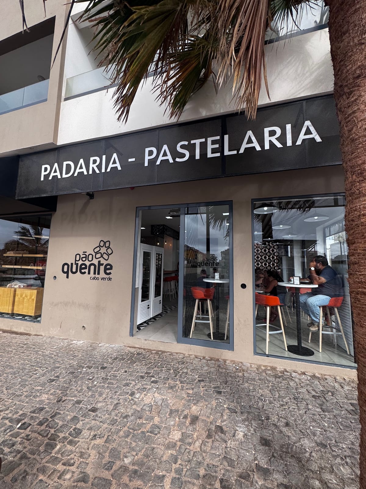 Padaria Pão Quente - Sal Palma