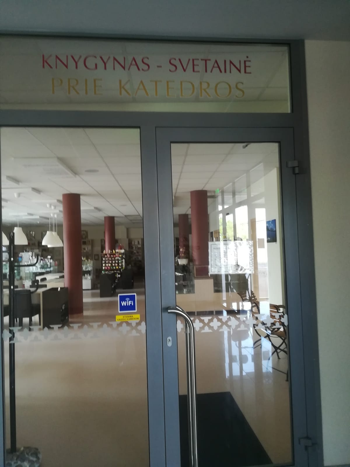 Knygynas-svetainė Prie Katedros